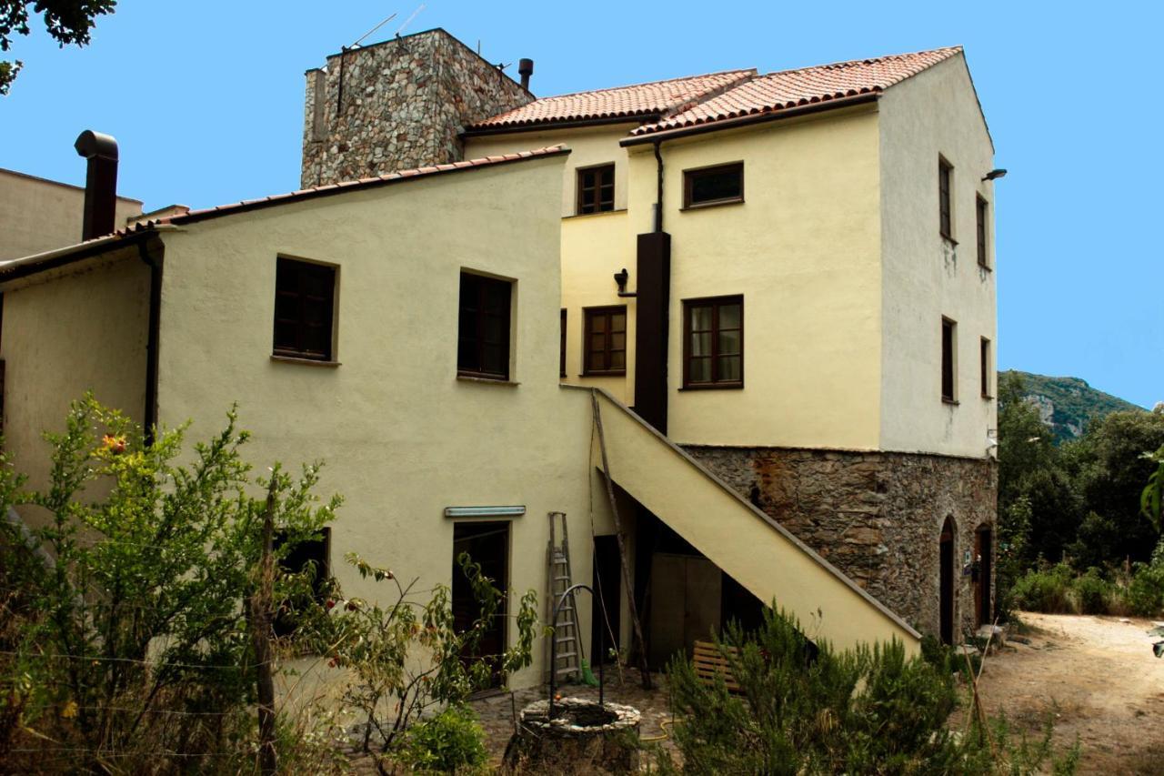Le Petit Chateau Vezzi Portio Esterno foto