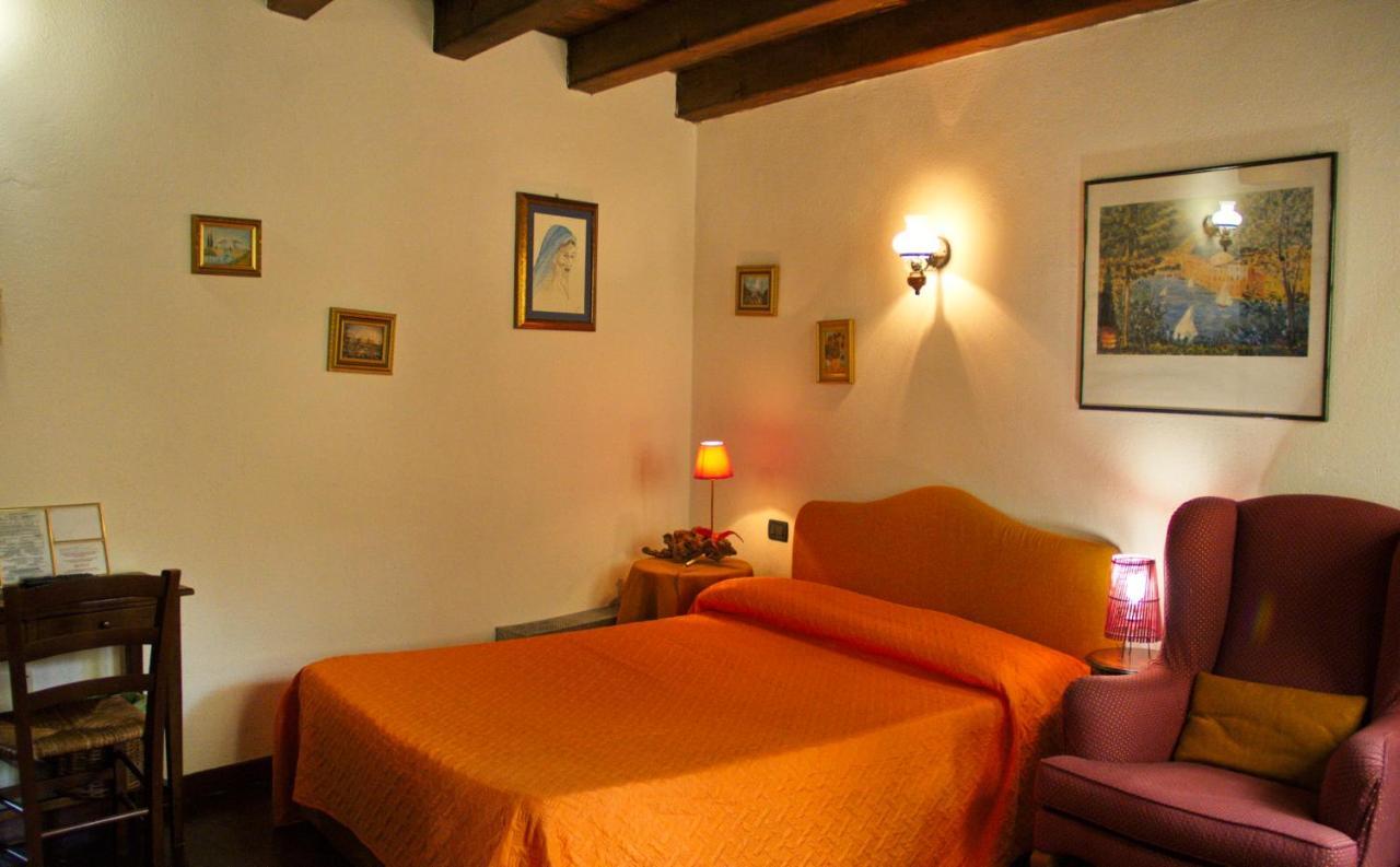 Le Petit Chateau Vezzi Portio Esterno foto