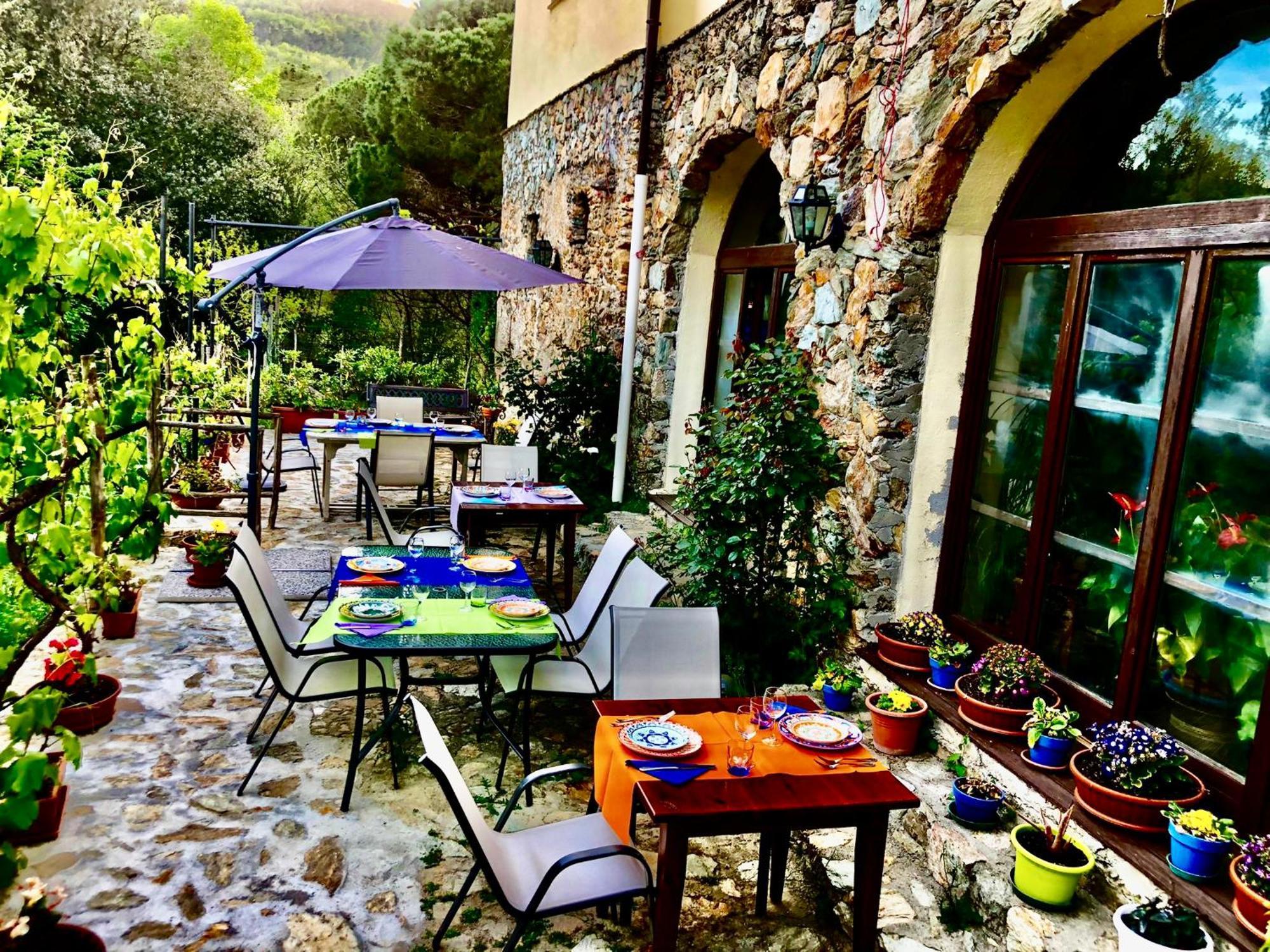 Le Petit Chateau Vezzi Portio Esterno foto